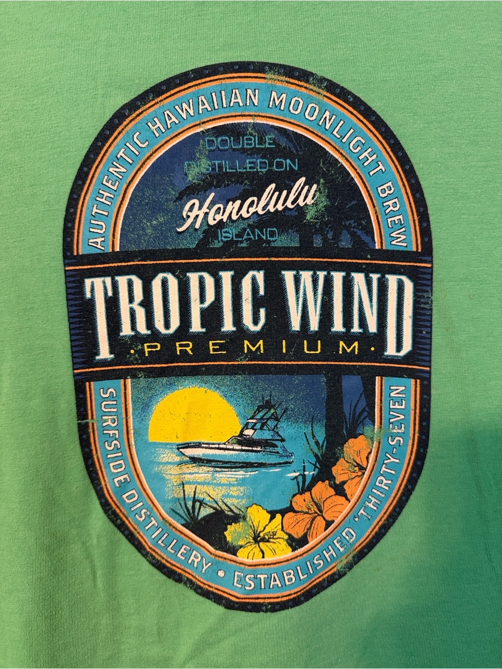 Tropic Wind Premium Hawaiian Graphic T-shirt | IZOD Saltwater | Men’s Medium